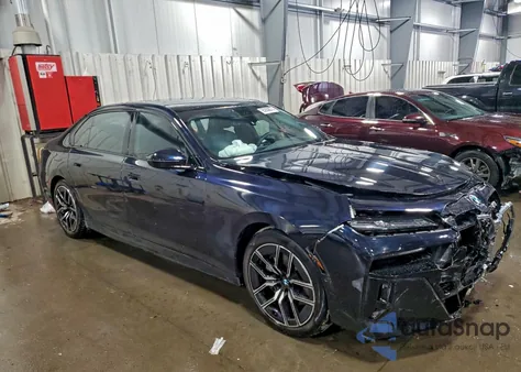 2023 BMW I7 xDrive60 z USA, uszkodzony, nr VIN WBY53EJ03PCL63716